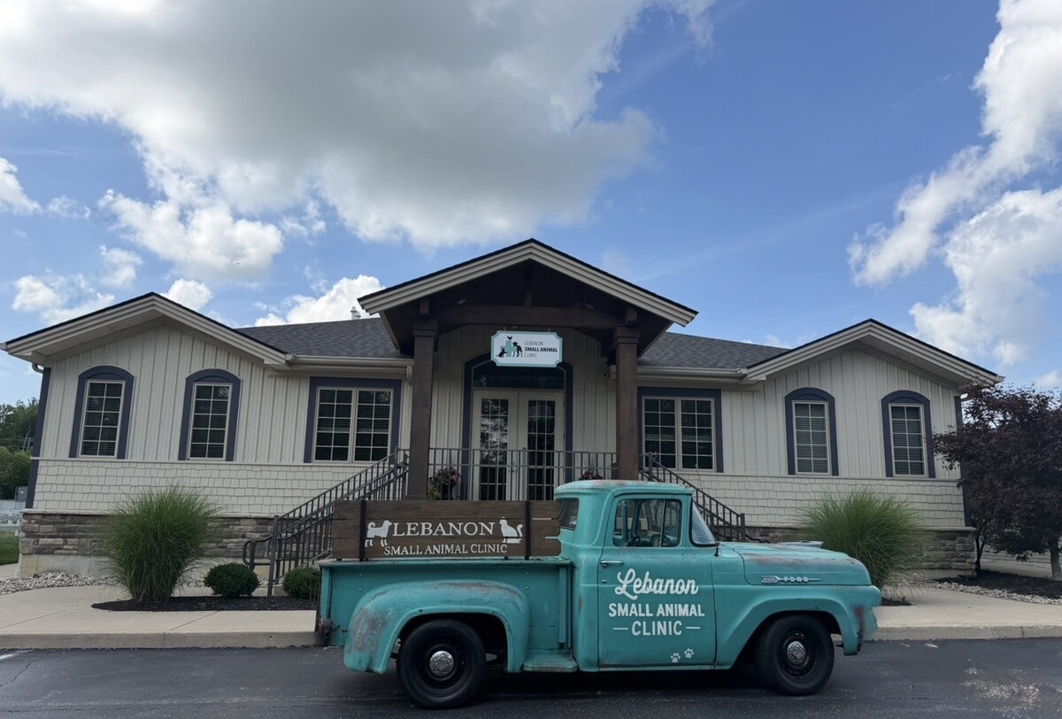 Building exterior view of Lebanon Small Animal Clinic